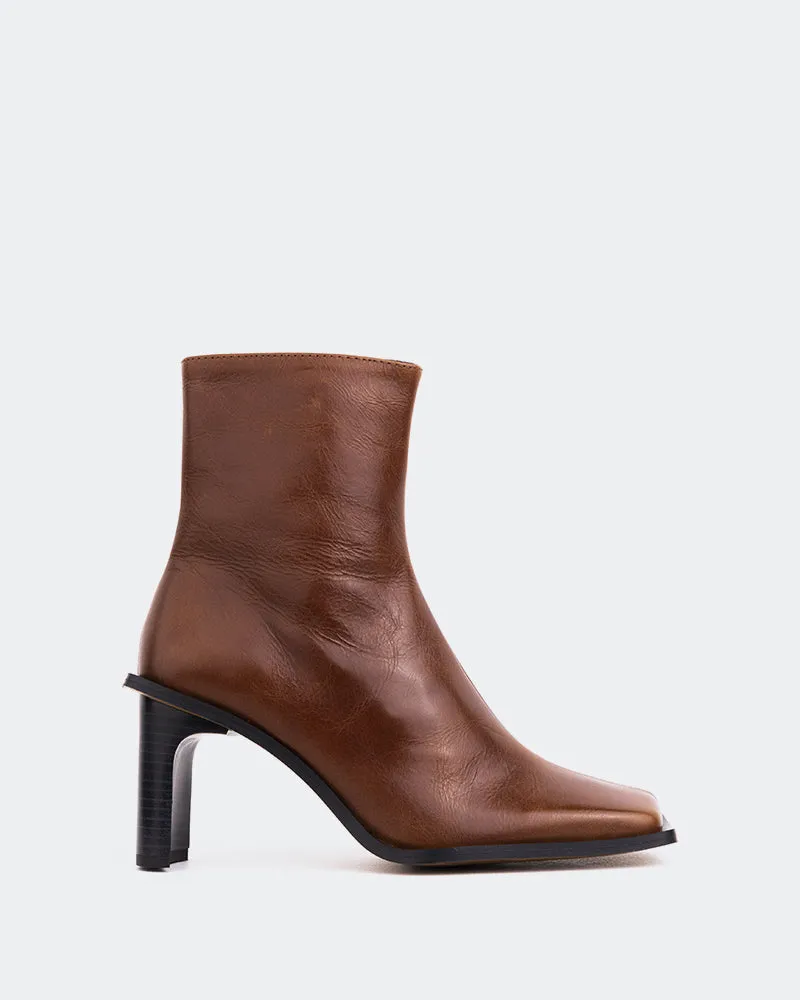 McTavish Chestnut Leather